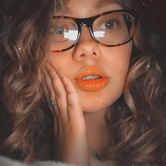 _emilyy_tayylor